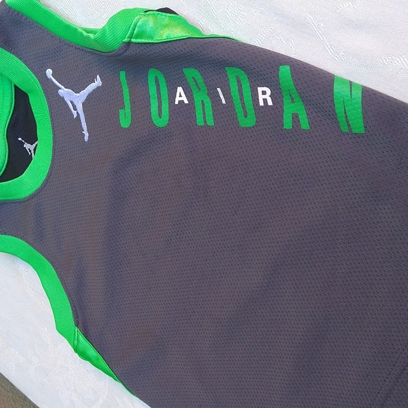 4T: BOYS AIR JORDAN SHIRT - Picture 2 of 4